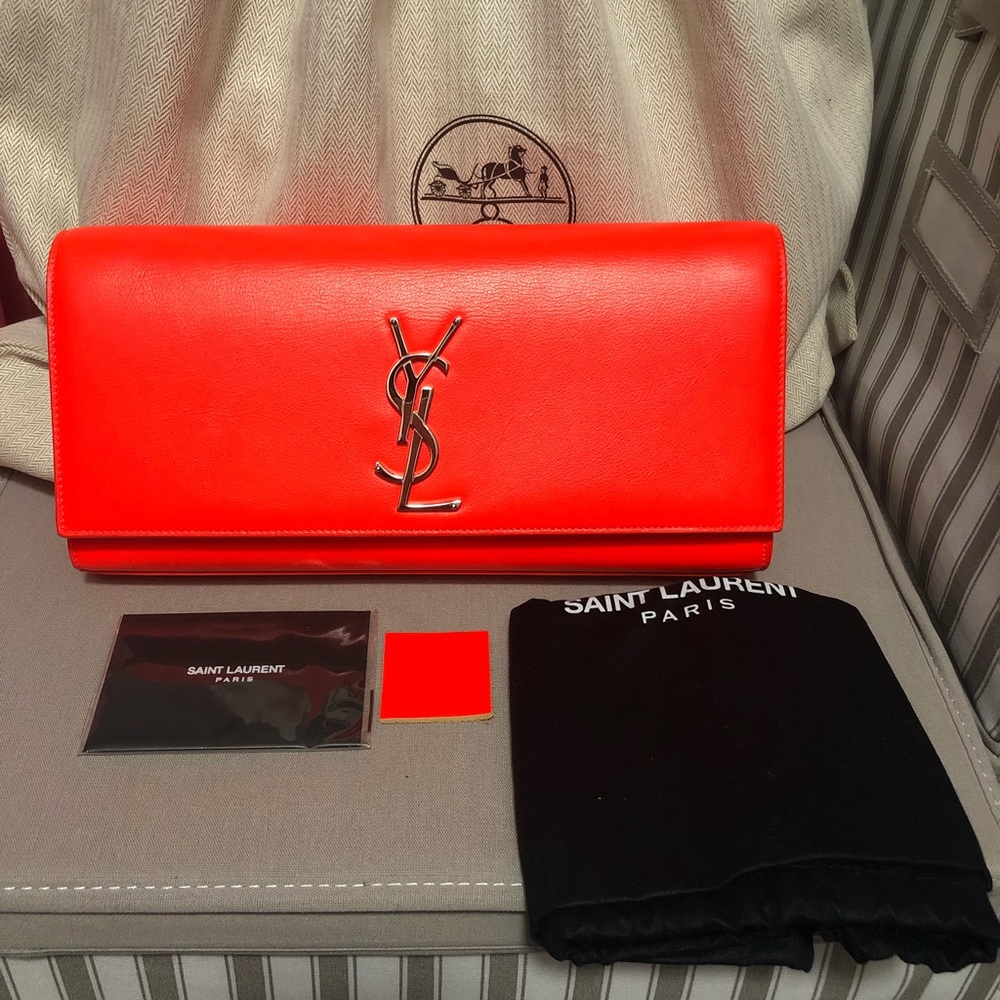 SOLD🎉🎉Saint Laurent Monogram Clutch